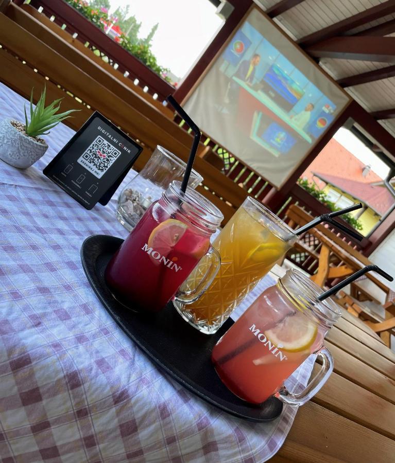 Hotel Roskar Птуй Экстерьер фото