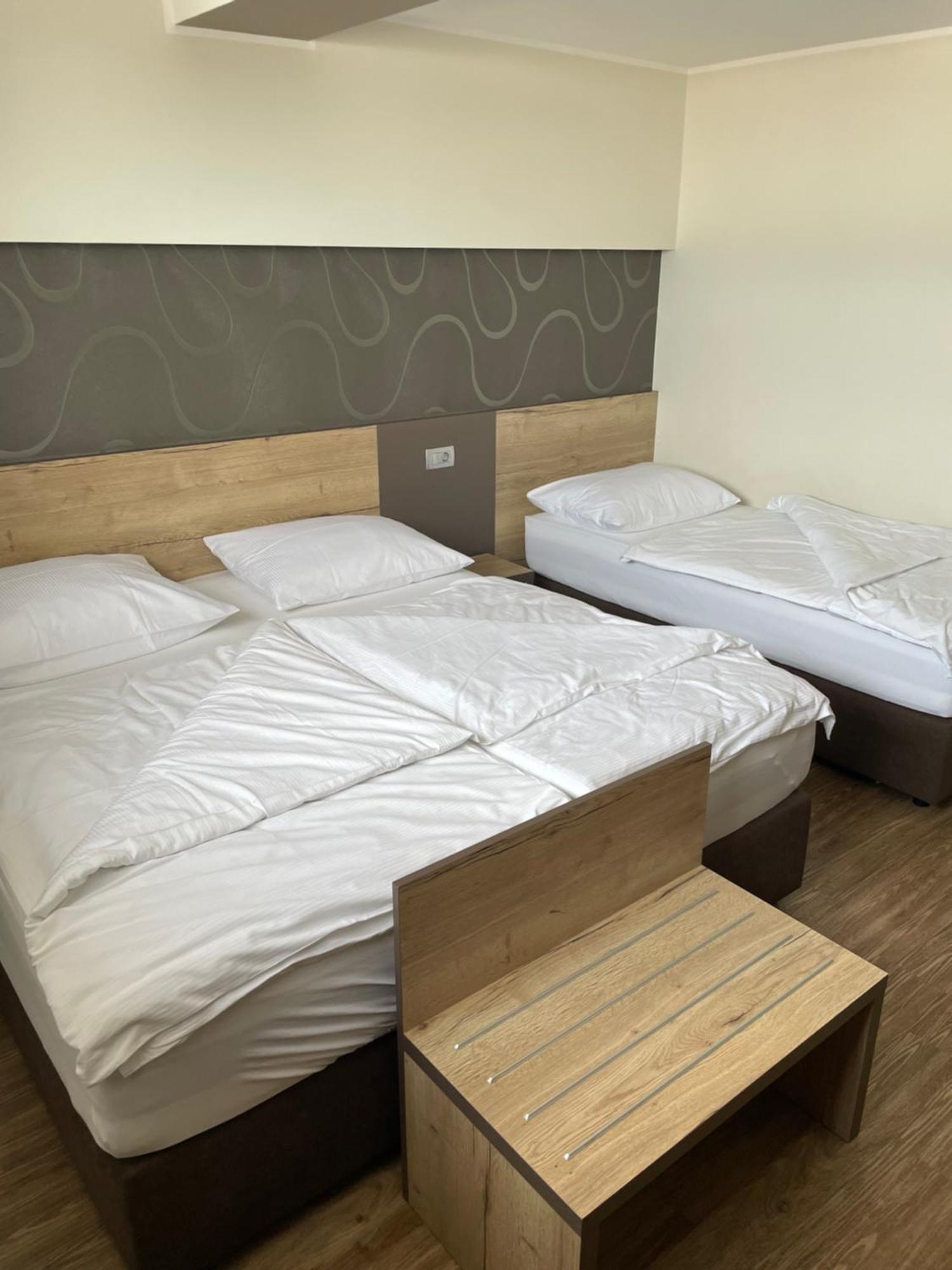 Hotel Roskar Птуй Экстерьер фото